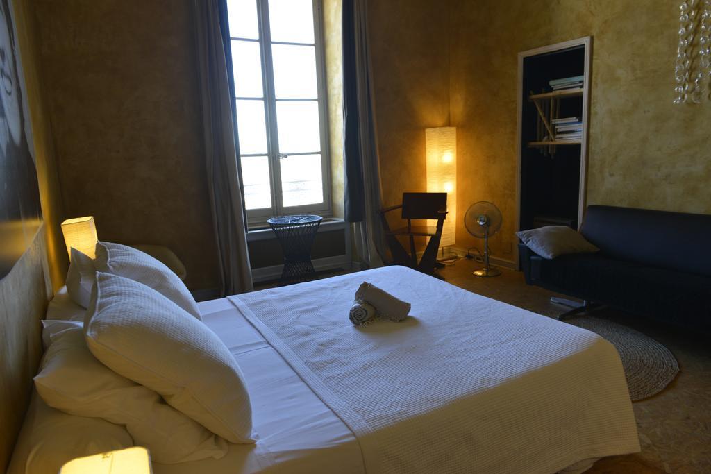 Hotel Castel Pierre Lisse Hyères Zewnętrze zdjęcie